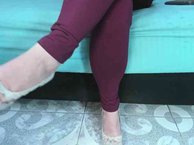 ArianaDiosa webcam