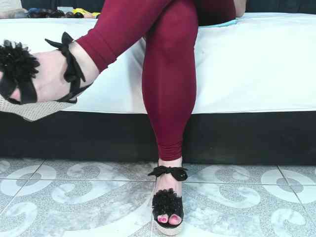 ArianaDiosa webcam