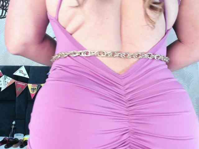 ArianaDiosa webcam