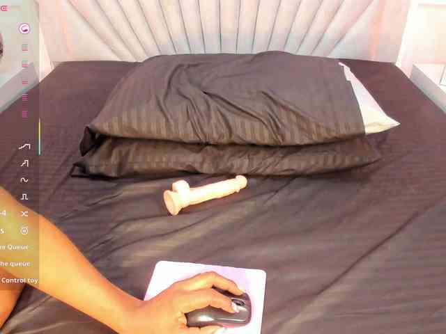 Evaa-Martinez webcam