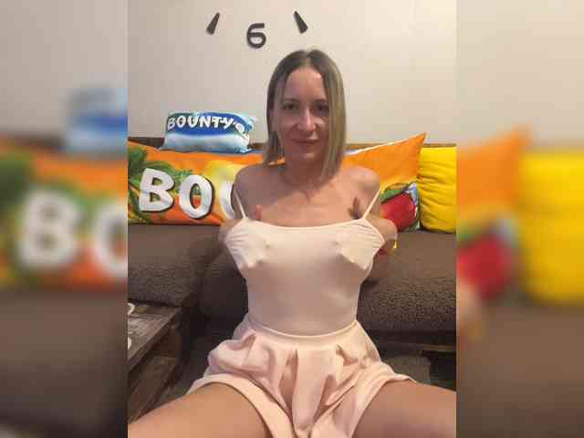 Modella: HARIZZMA