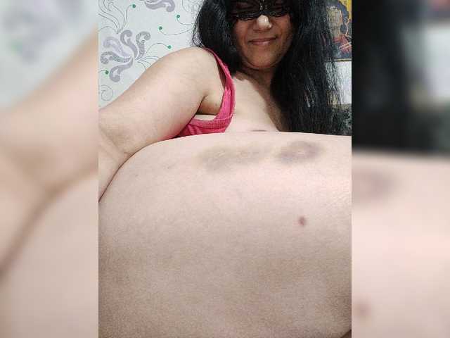 ZulfaMillers live cam on BongaCams