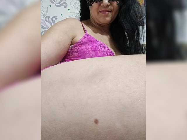 ZulfaMillers live cam on BongaCams
