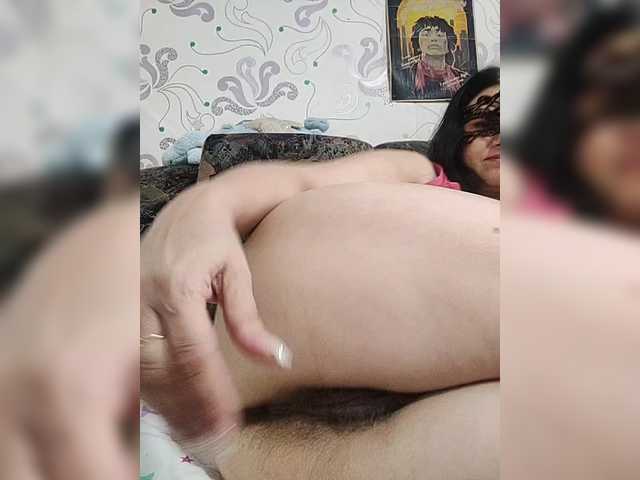 ZulfaMillers live cam on BongaCams