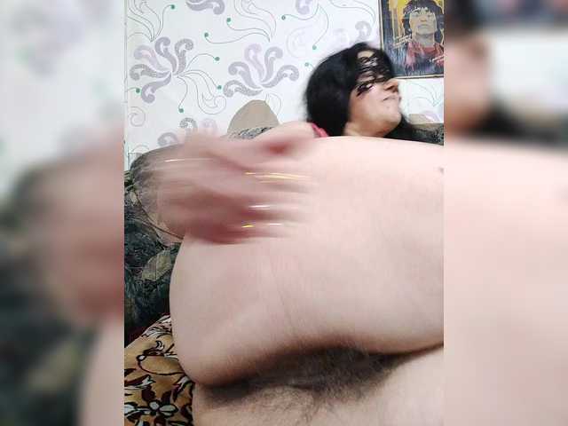 ZulfaMillers live cam on BongaCams