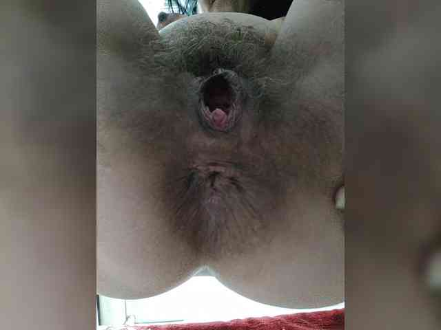 ZulfaMillers webcam