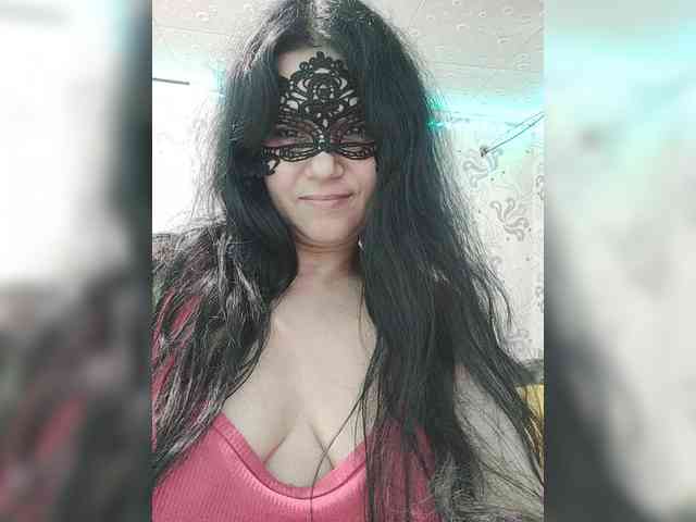 ZulfaMillers webcam