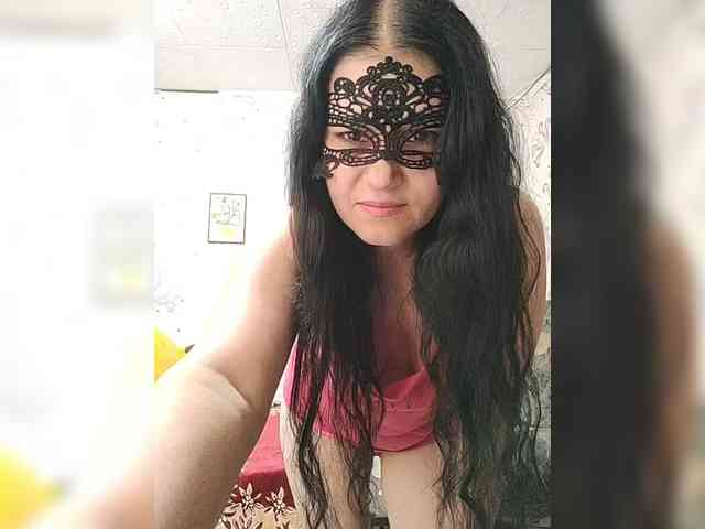 ZulfaMillers webcam
