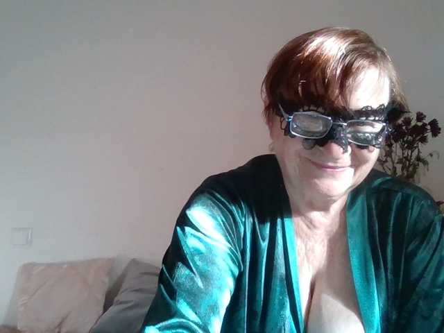 le modèle RomachkaT est en webcam porno dans un show sur le site bongacams, il possède les tags suivants: White/Caucasian,Brunette,Trimmed