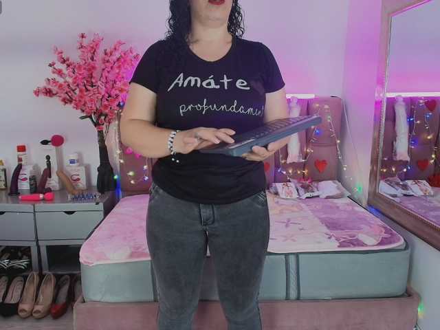 Zalymature live cam on BongaCams