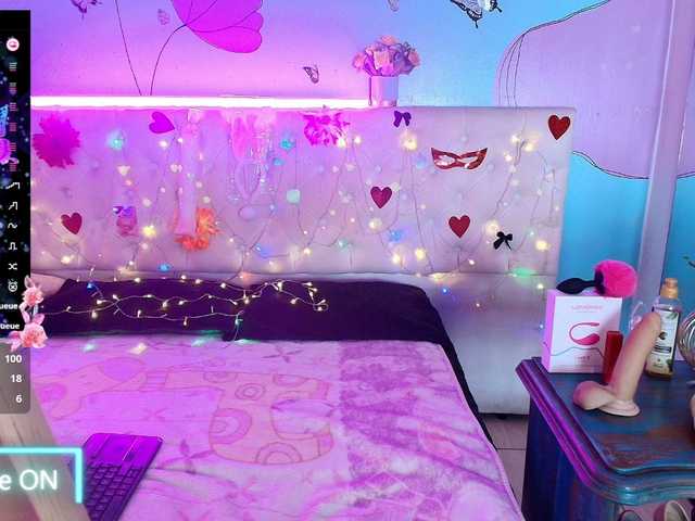 Zalymature live webcam show
