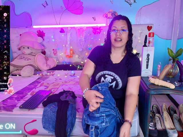 Zalymature live cam on BongaCams