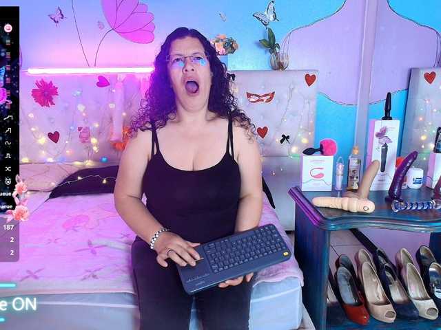 Zalymature live webcam show