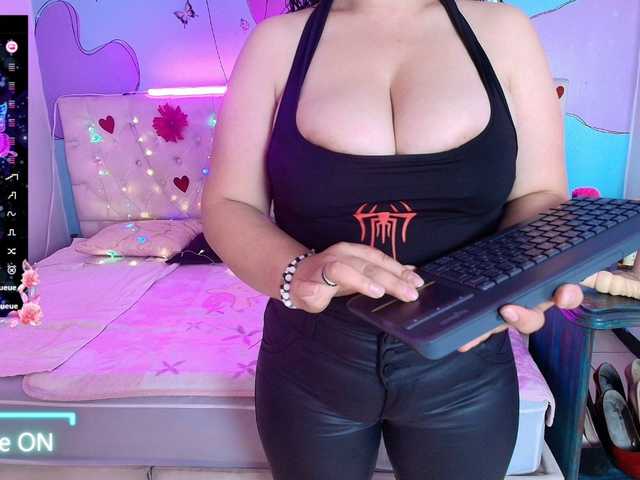 Zalymature live cam on BongaCams