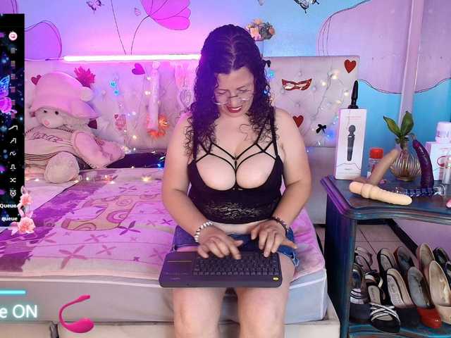 Zalymature live cam on BongaCams