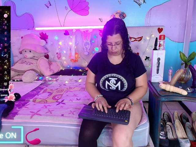 Zalymature live cam on BongaCams