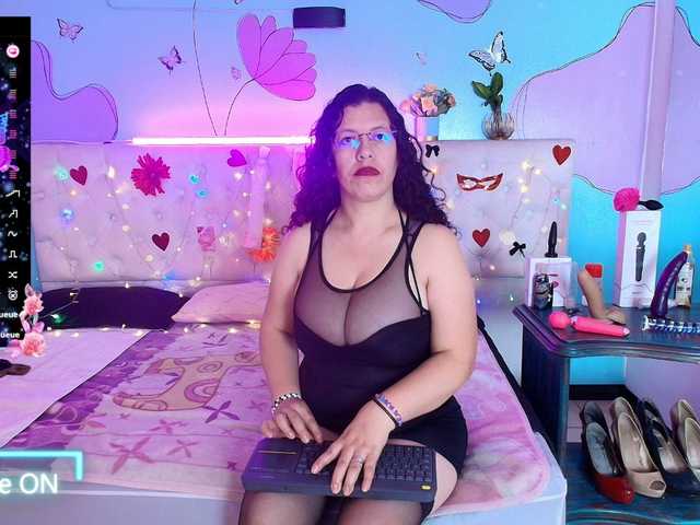 Zalymature live cam on BongaCams
