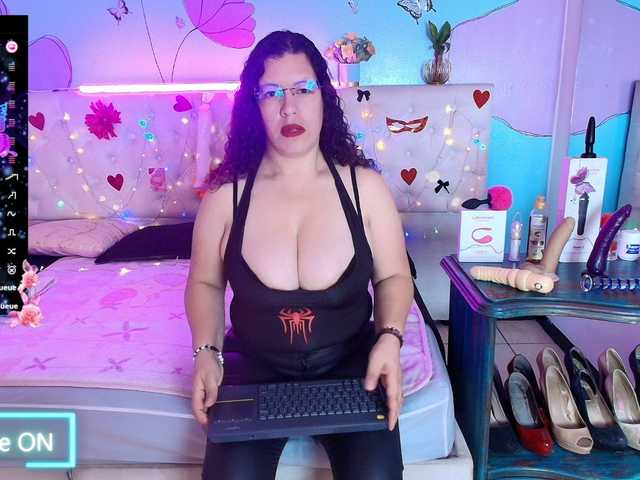 Zalymature live webcam show