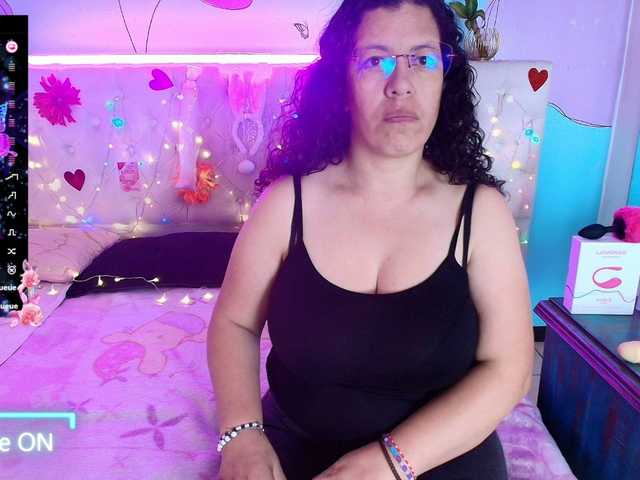 Zalymature live webcam show