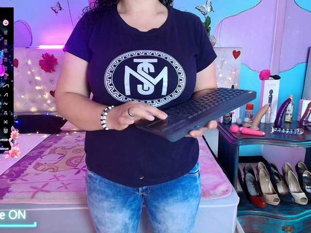 Zalymature live cam on BongaCams
