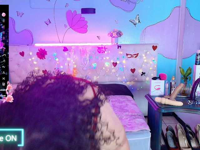 Zalymature live webcam show