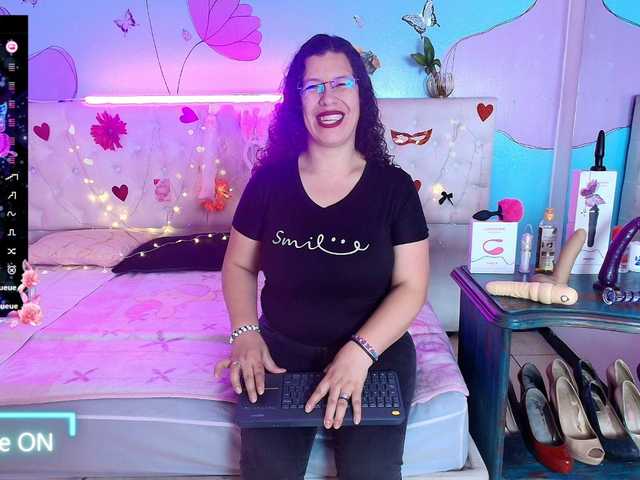 Zalymature live webcam show