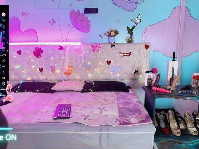 Zalymature live cam on BongaCams
