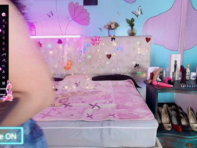 Zalymature live cam on BongaCams