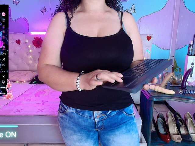 Zalymature live webcam show