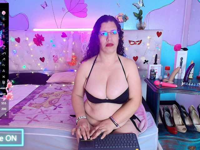 Zalymature live cam on BongaCams