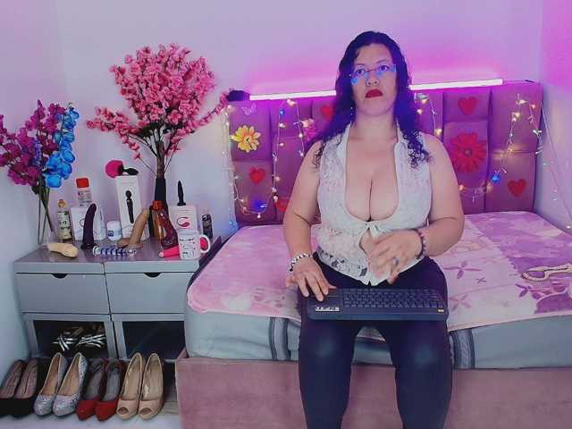 Zalymature live cam on BongaCams