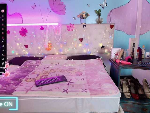 Zalymature live cam on BongaCams