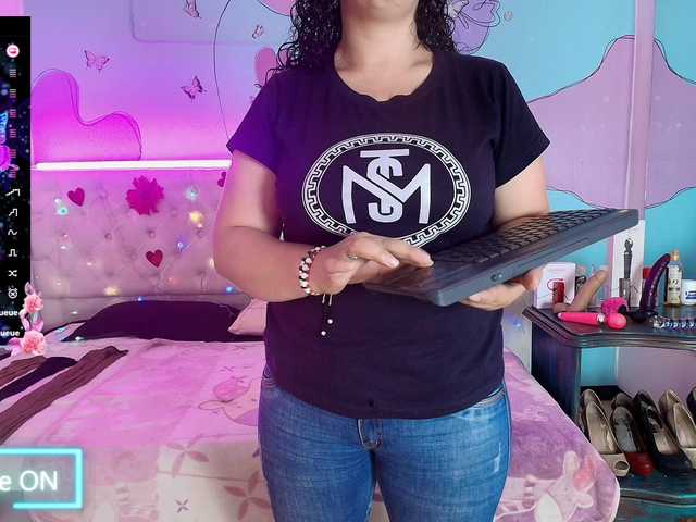 Zalymature live cam on BongaCams