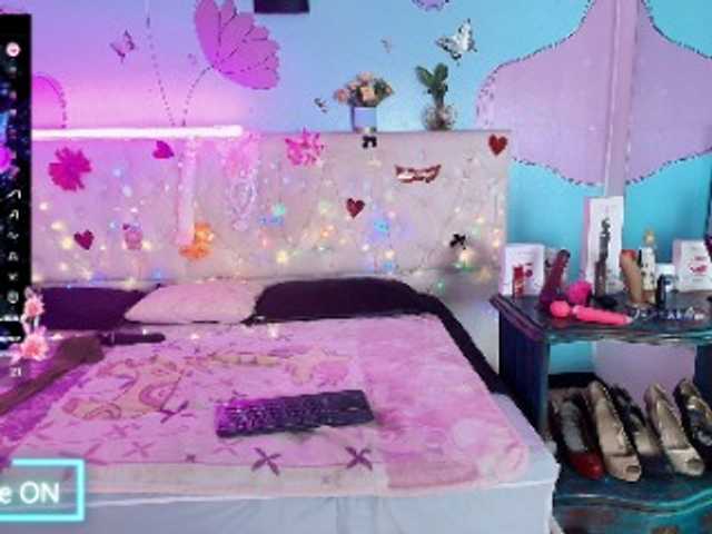 Zalymature live cam on BongaCams
