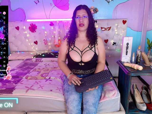 Zalymature live cam on BongaCams