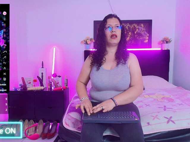Zalymature live cam preview