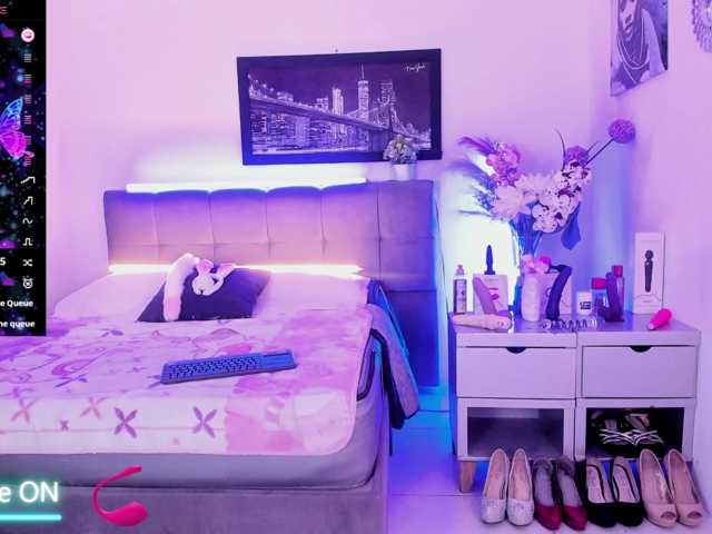 Zalymature live cam on BongaCams