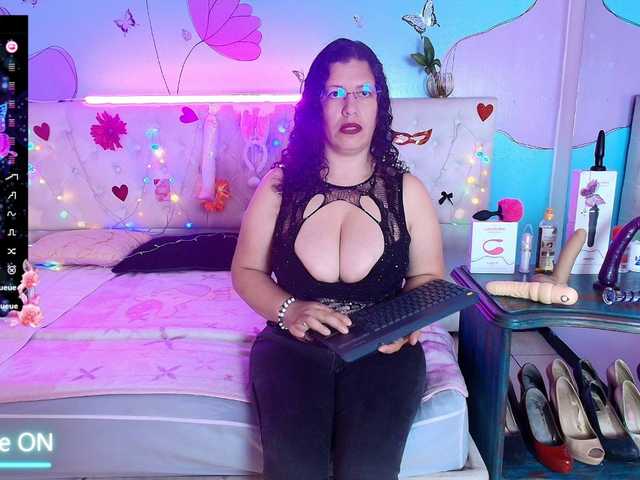 Zalymature live webcam show