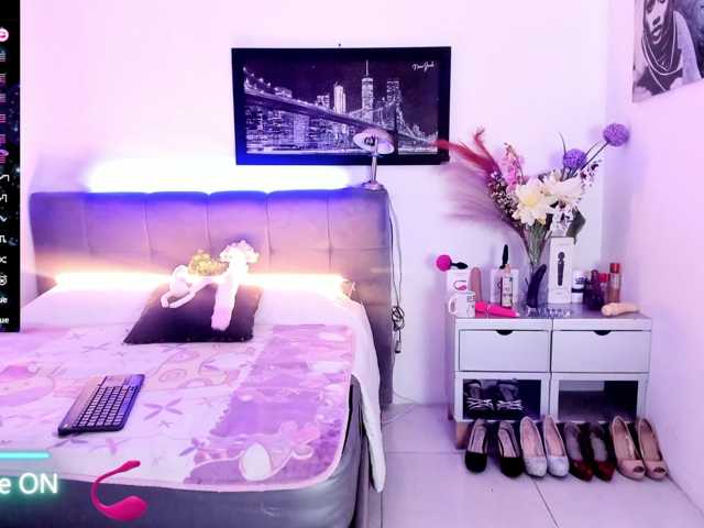 Zalymature live cam on BongaCams