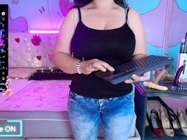 Zalymature live webcam show