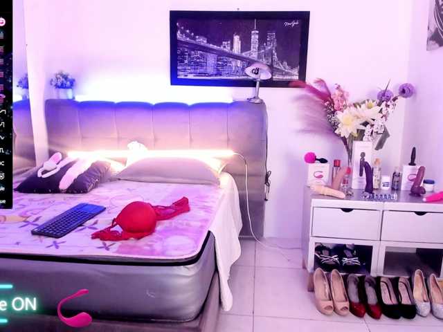 Zalymature live cam on BongaCams