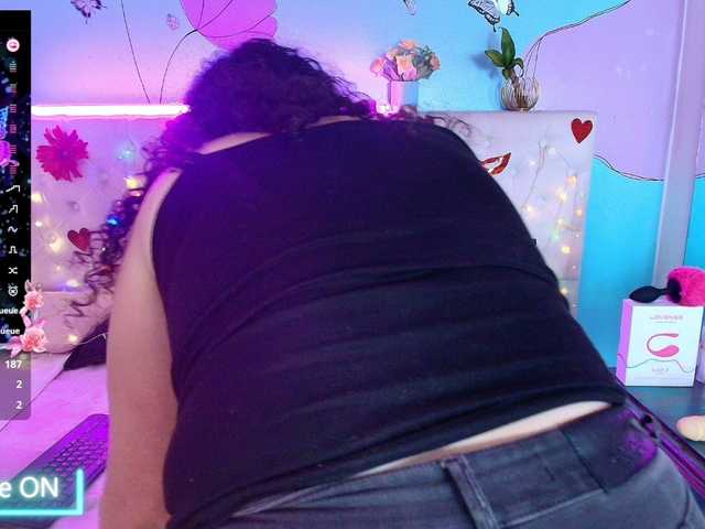 Zalymature live webcam show