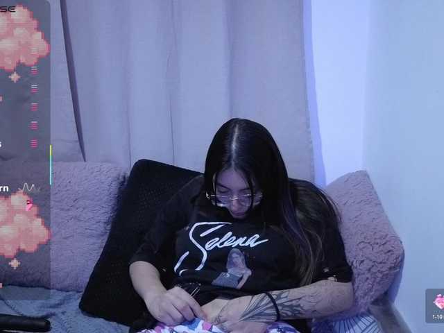 lesliee22 live sex show