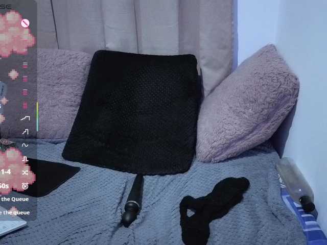 Lesliee22 live webcam show
