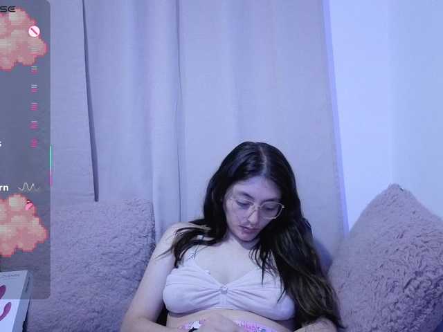 Lesliee22 live cam preview