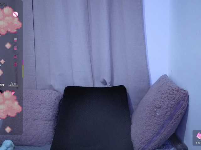 Lesliee22 live webcam show