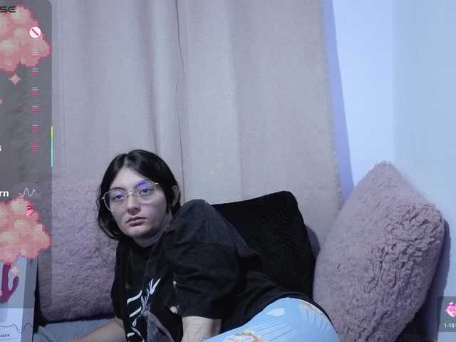 Lesliee22 live cam preview