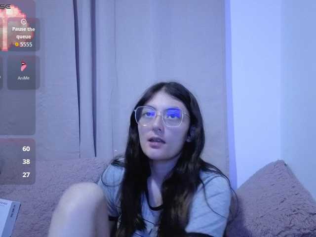 Lesliee22 live cam preview