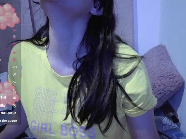 Lesliee22 live cam preview