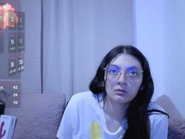 Lesliee22 live cam preview